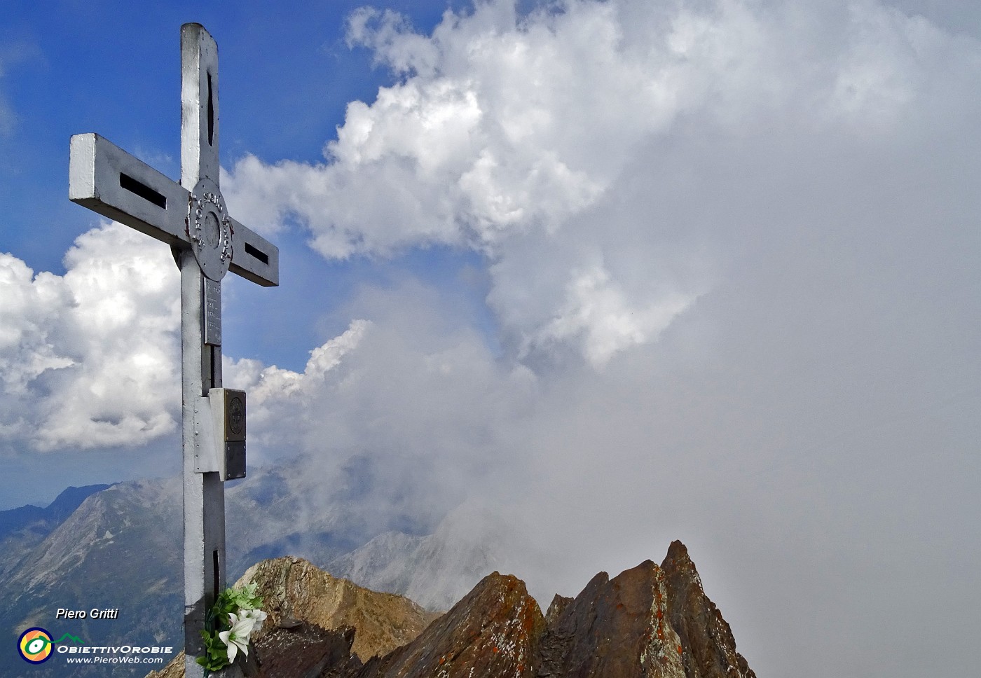 84 Croce di vetta Monte Gleno (2882 m).JPG -                                